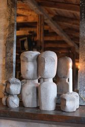 Skulptur av cement och lera, 21cm