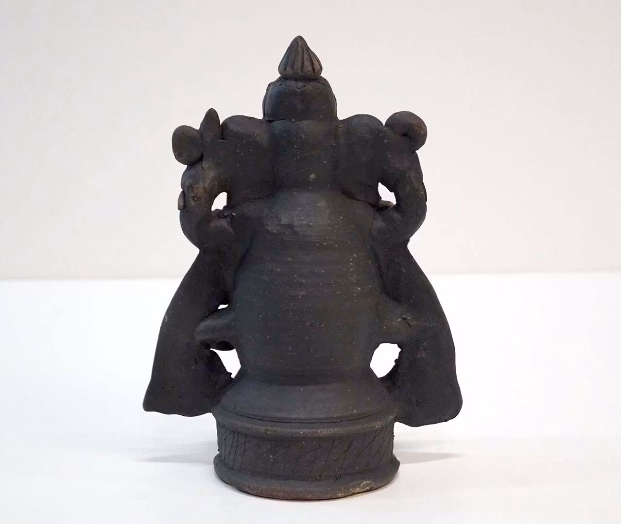 Ganesha lerskulptur, 31cm