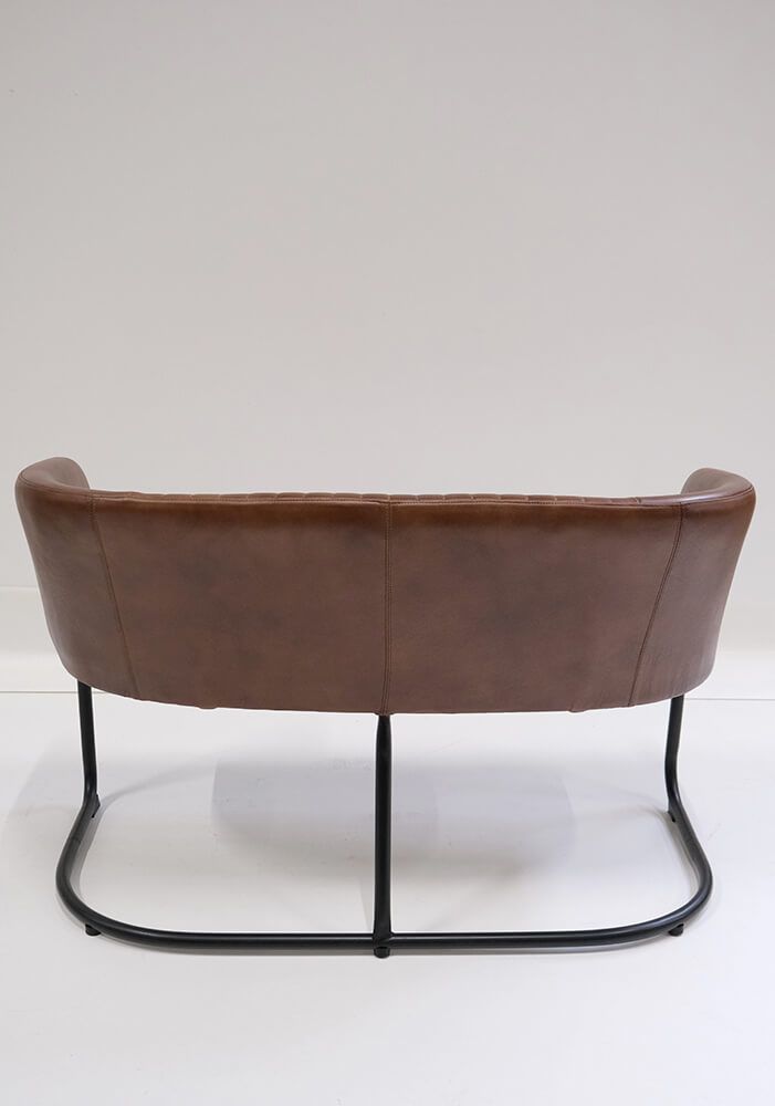 Loungesoffa i läder och metall, Brun