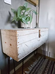 Sidobord med förvaring