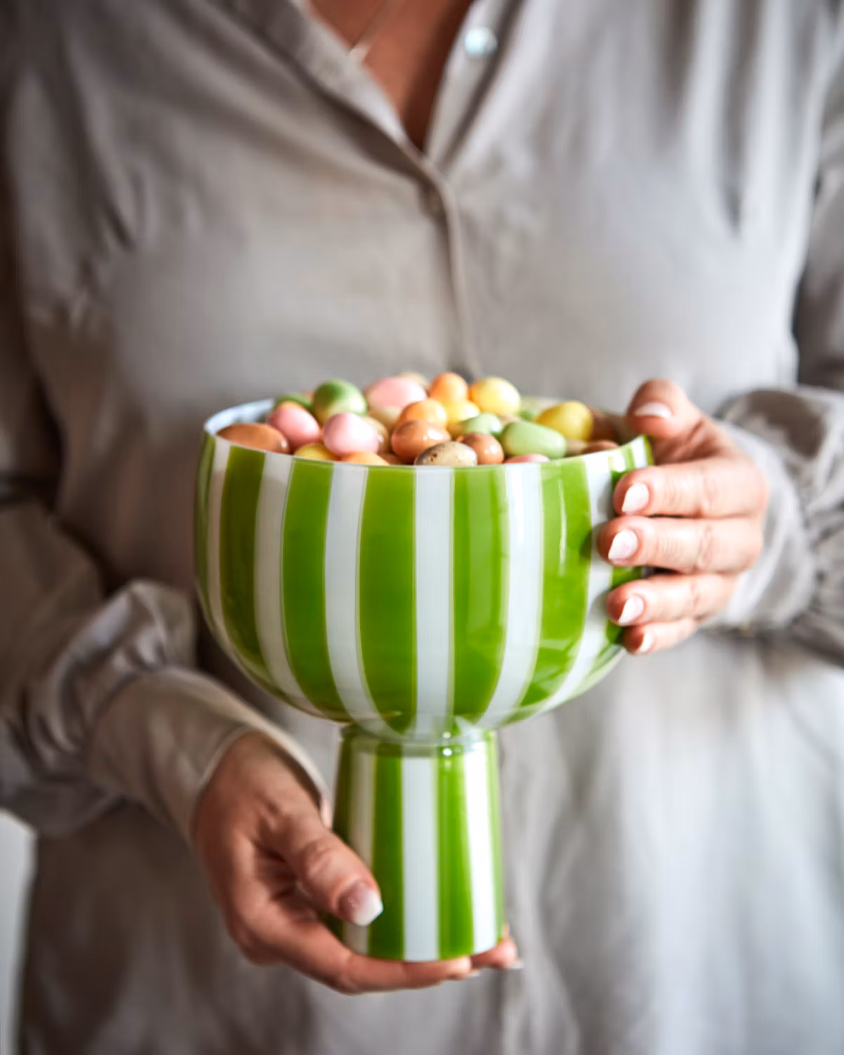 Skål på fot, glas, 19cm, Grön/vit