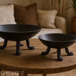 Skålar i järn, set om 2