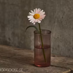 Munblåst Vas av återvunnet glas, 14cm, Rosa