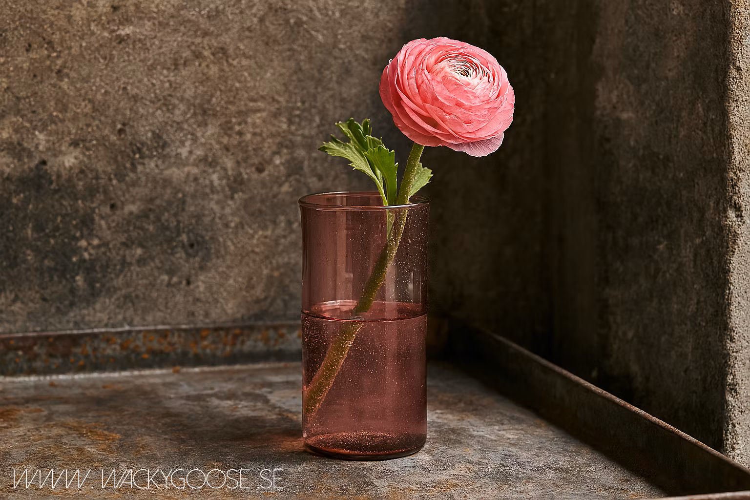 Munblåst Vas av återvunnet glas, Rosa 17cm