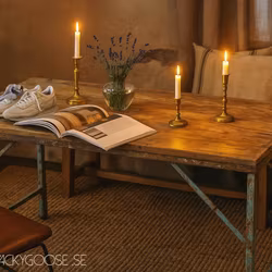 Matbord med träskiva och järnram, 155x75cm