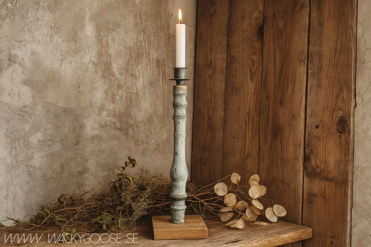 Unik ljusstake i vintage-stil - Handgjord av spinnrocksdelar, 35cm