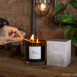 Doftljus med två vekar, ~45 h, Liquorice & sandalwood