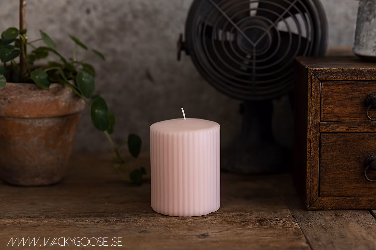 Vågigt blockljus, 10cm, Dimrosa
