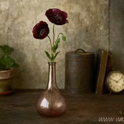 Munblåst vas av återbrukat glas, Rosa