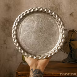 Vackert dekorationsfat, Ø30cm, Silver
