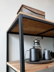 Hylla i trä och järn med hjul - Antiksvart, H200cm