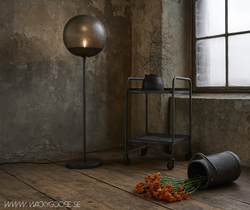 Golvlampa i perforerad järn, 135cm