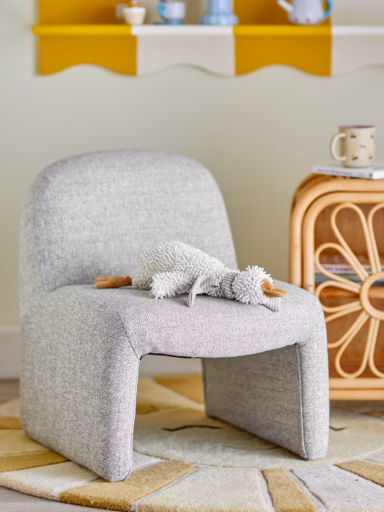 Kollektion MINI - Stilren barnfåtölj, Grå