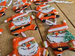Handgjord glasfigur, TOMTE, Glasfusing