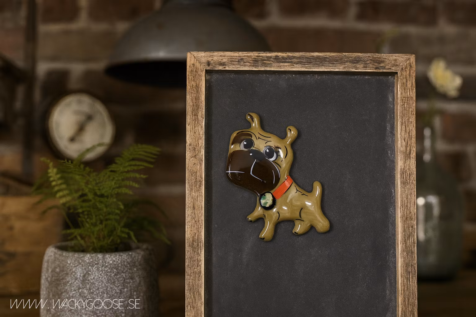 Magnet - Handgjord glasfigur, MOPS, Glasfusing