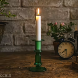 Munblåst ljusstake i glas, Grön, 16cm