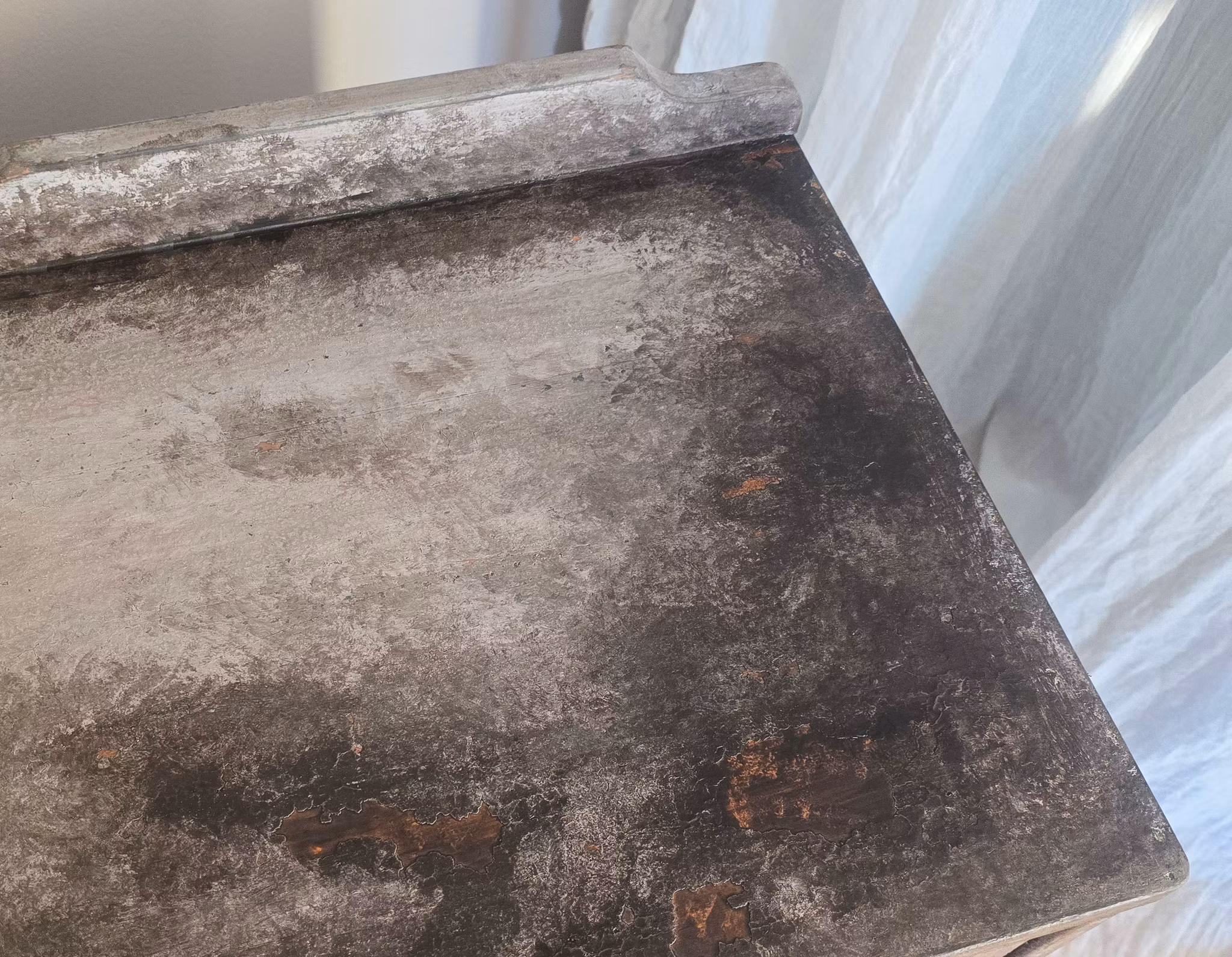 Sängbord / Pall med förvaring