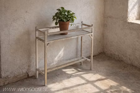 Vackert gammalt blombord med fantastisk patina