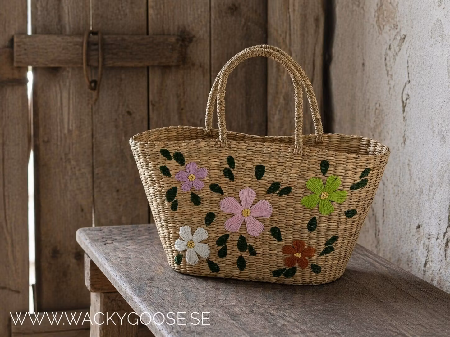 Handgjord väska med blomster