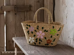 Handgjord väska med blomster
