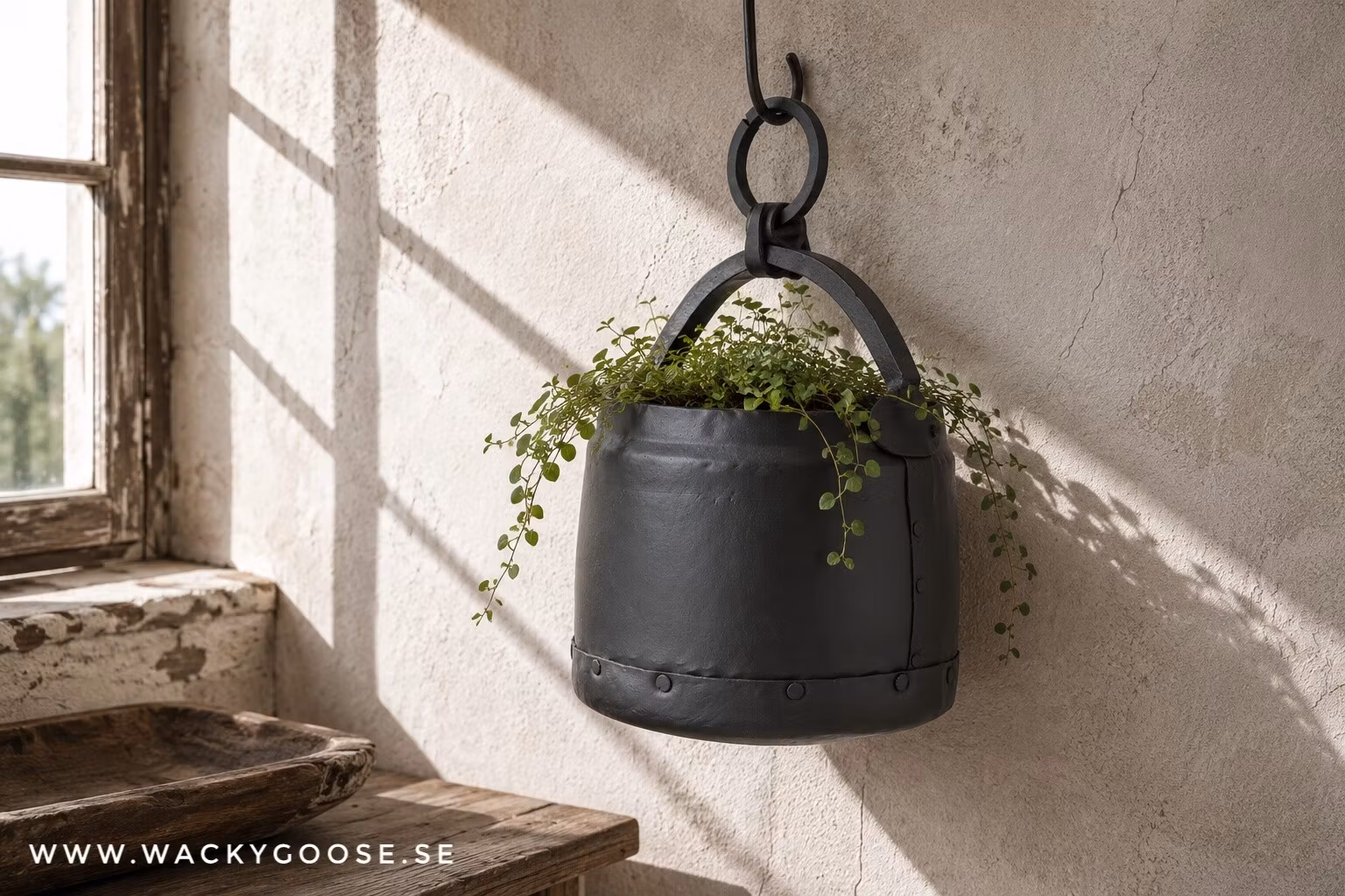 Handgjord kruka i järn, Ø20cm , Hängkruka