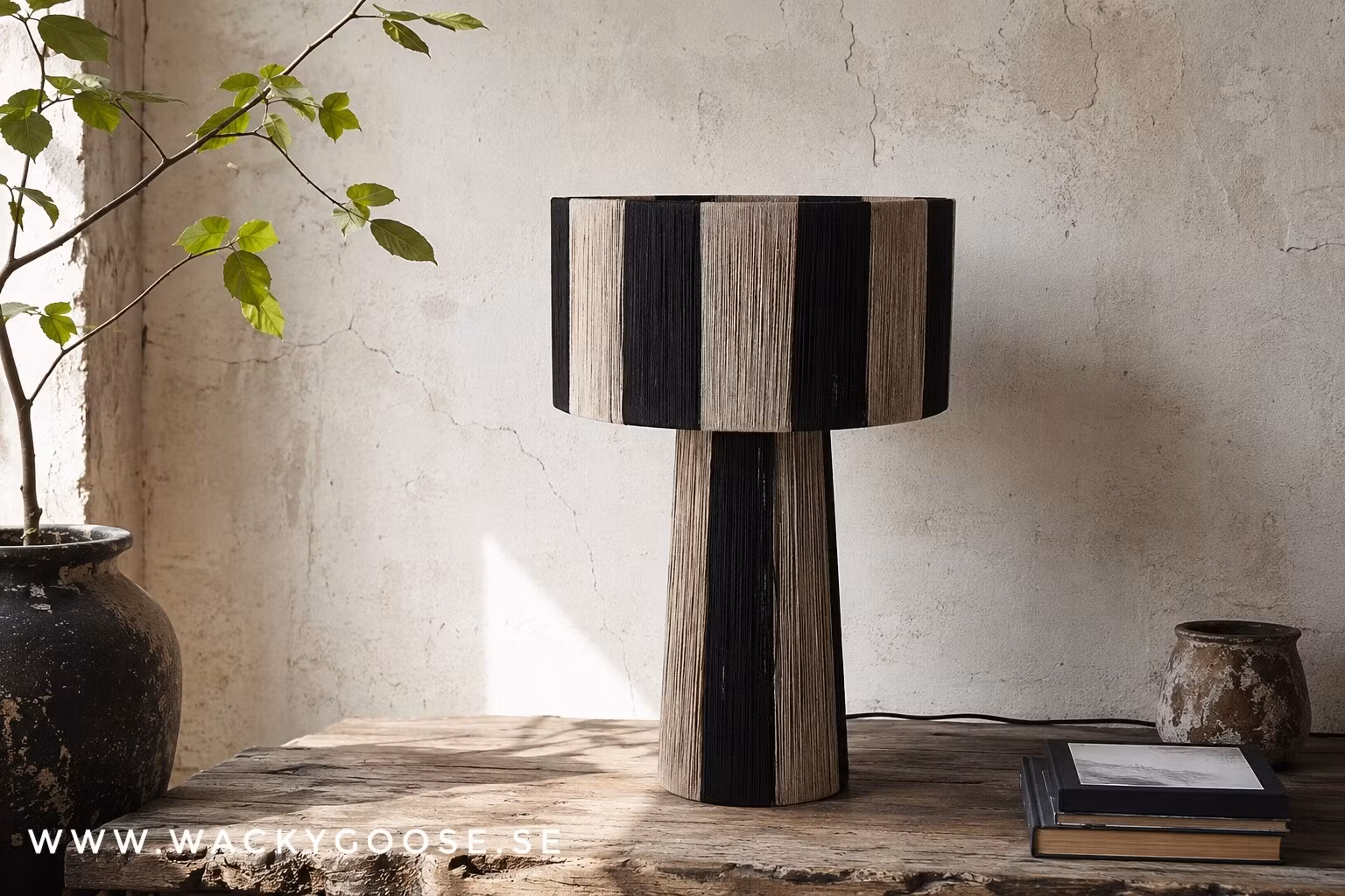 JULLAN Bordslampa L, Svart/natur