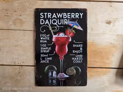 Plåtskylt i retro-stil, Strawberry Daquiry