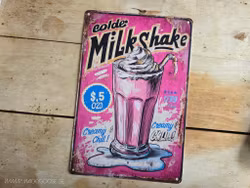 Plåtskylt i retro-stil, Milk Shake