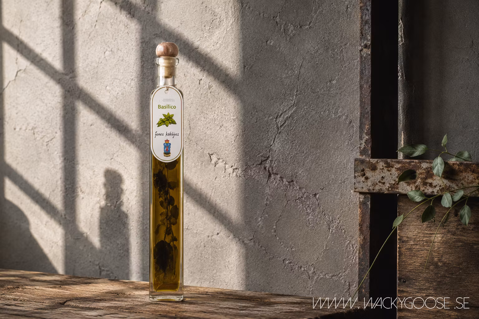 Smaksatt extra jungfruolivolja, Italien – Basilika, 100ml, Infunderade synliga kryddor