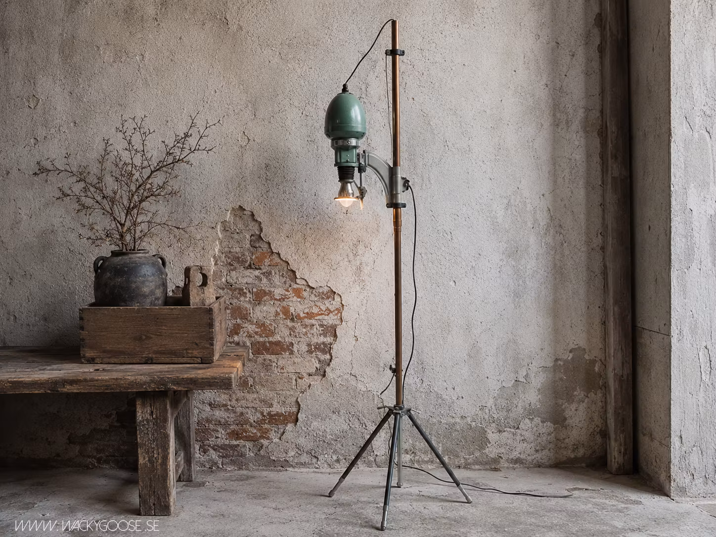 SMAJDIL, Lampa av en gammal framkallningsmaskin