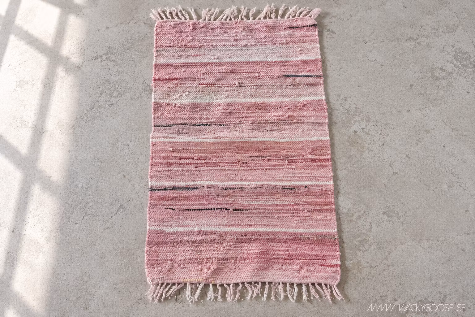 Mindre trasmatta, Rosa, Pastell