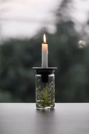 Ljushållare burk med liten glasburk