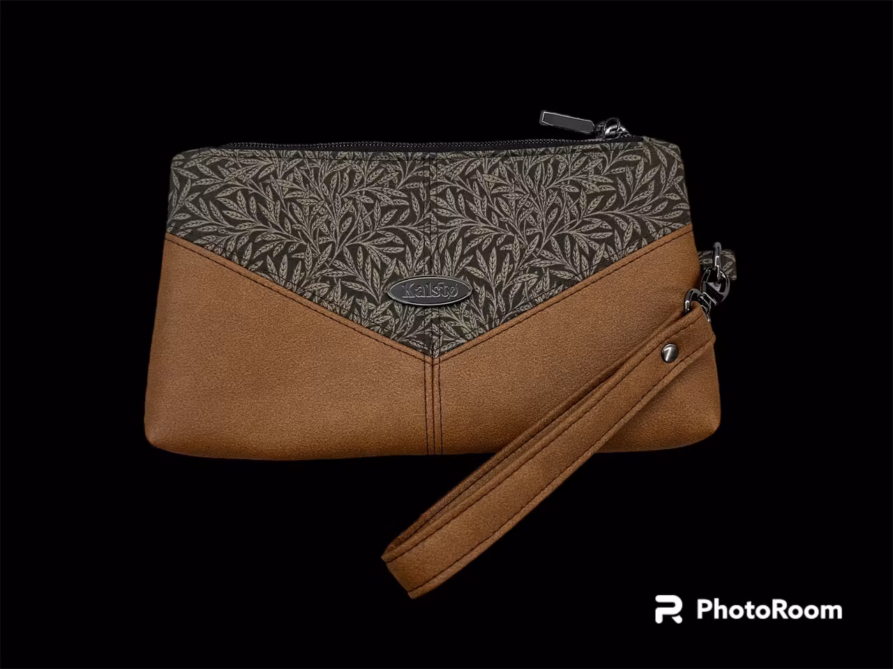 Harlequin pouch