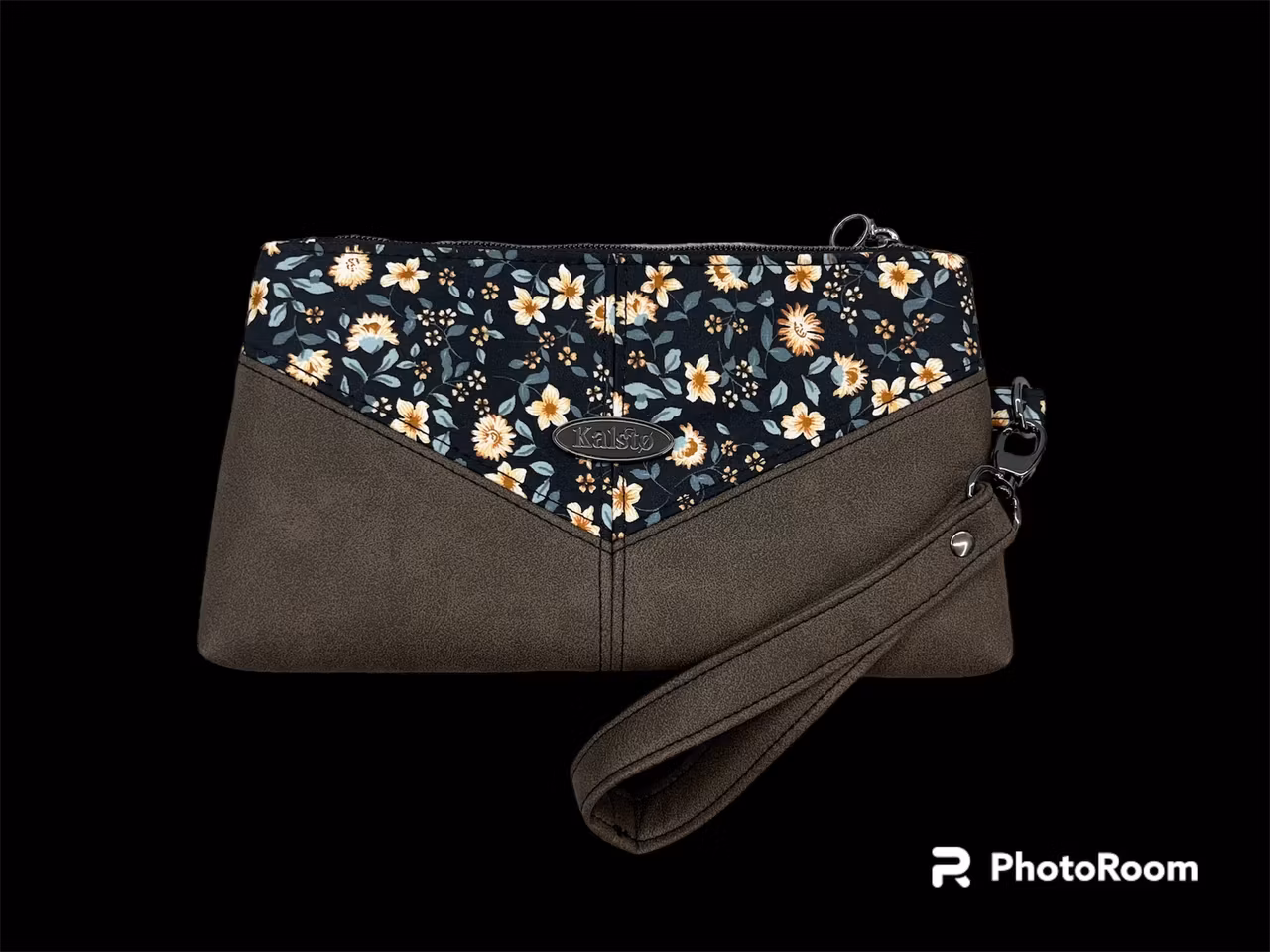 Harlequin pouch