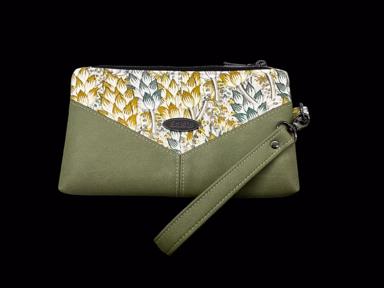 Harlequin pouch