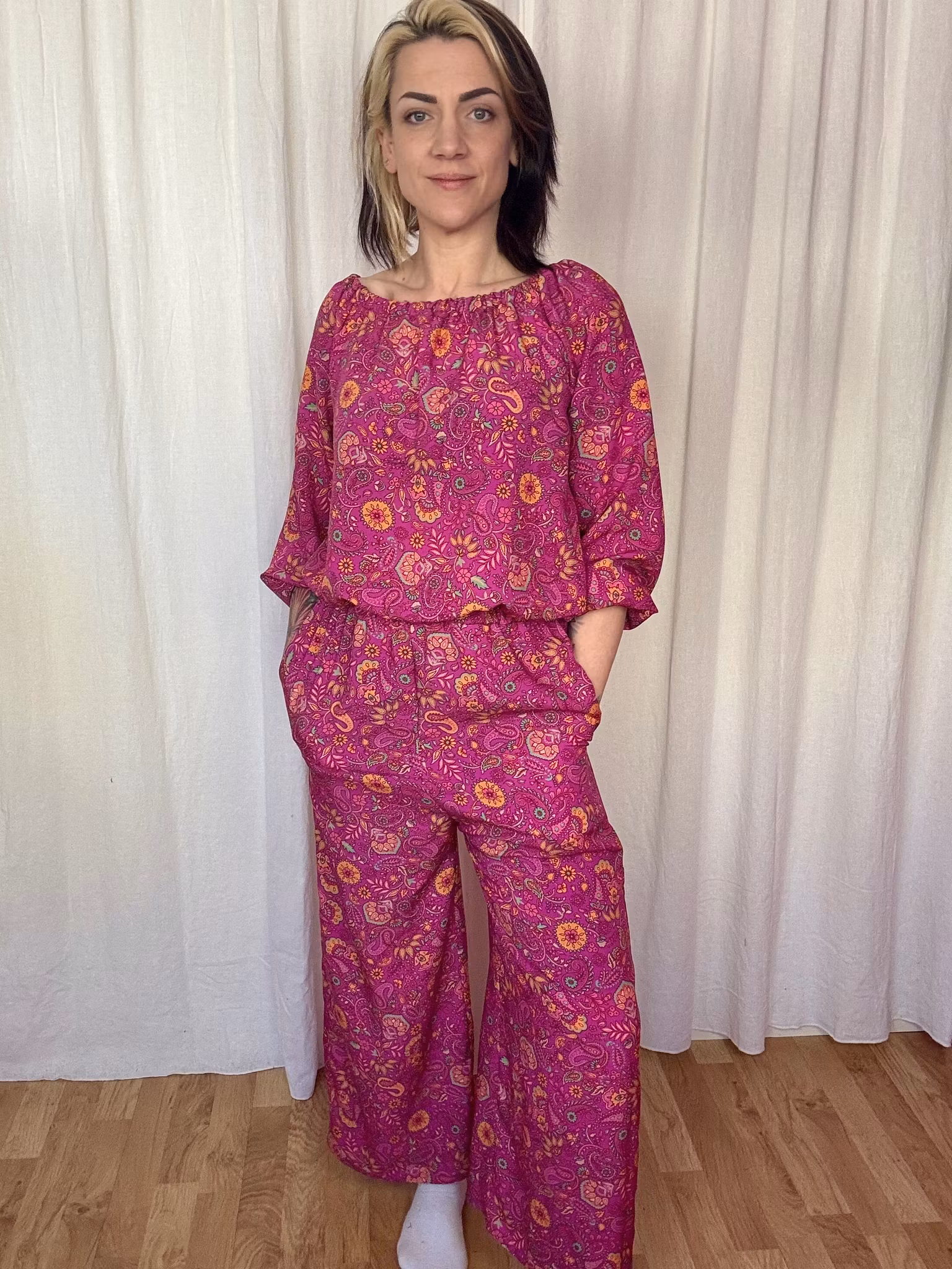 Funky leaf pink/orange All in one suit Viskos