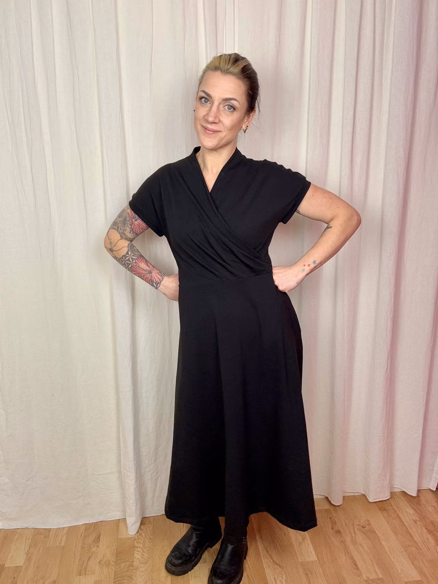 Groovy femme Omlotten klänning