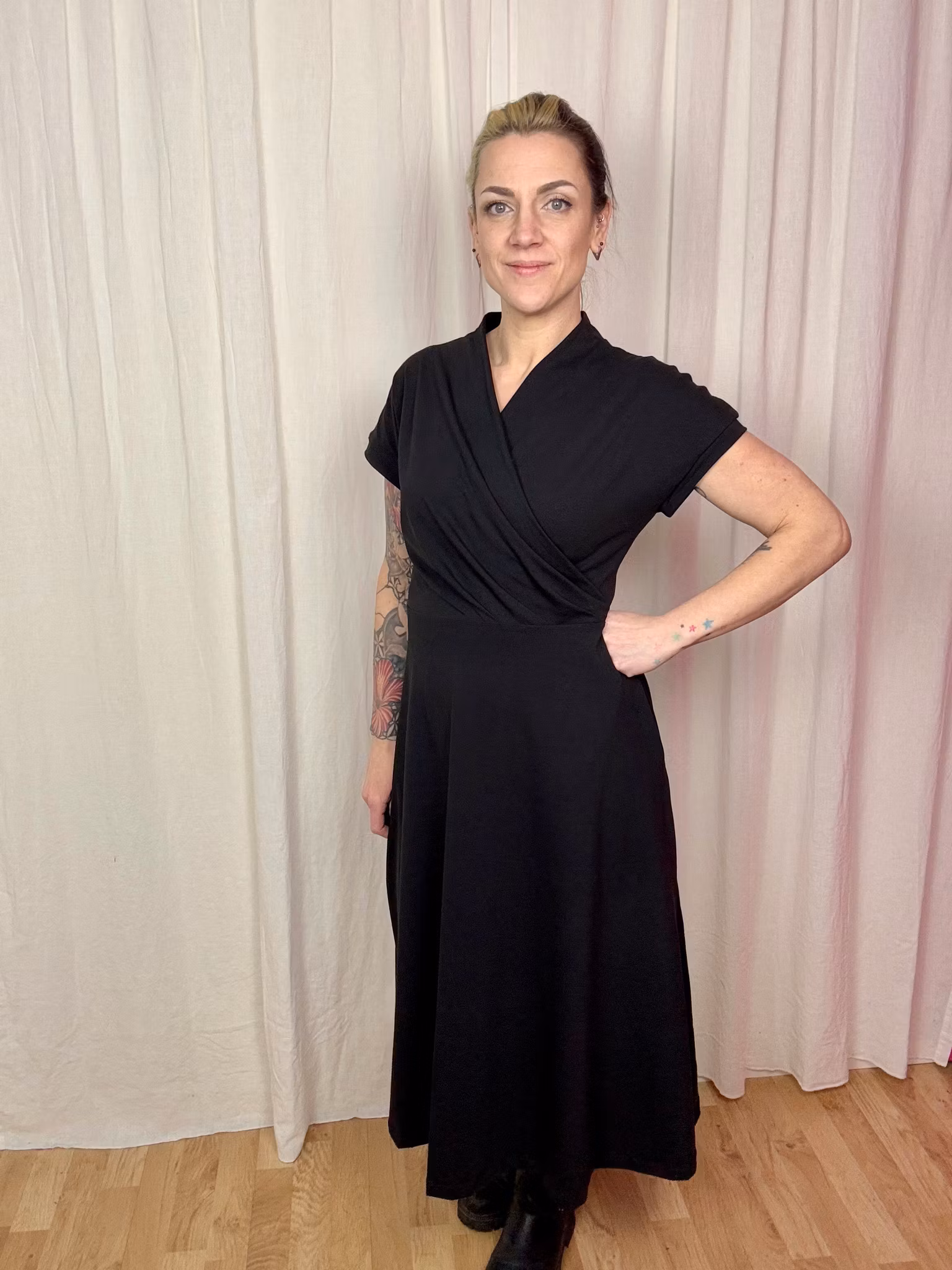 Groovy femme Omlotten klänning