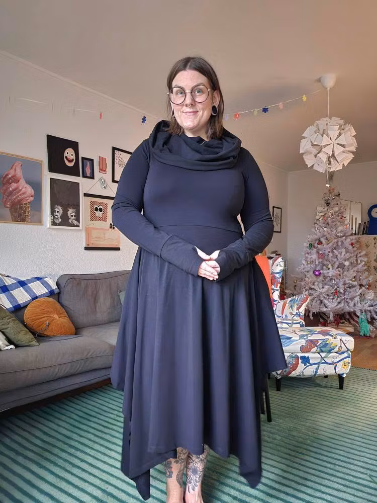Cozy dress Blue Leopard Floral - Designa din egen klänning