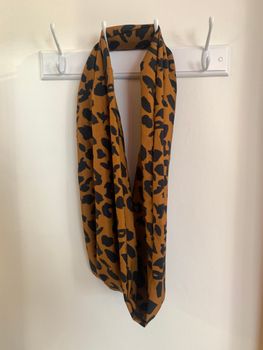 Infinity scarf