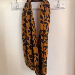 Infinity scarf