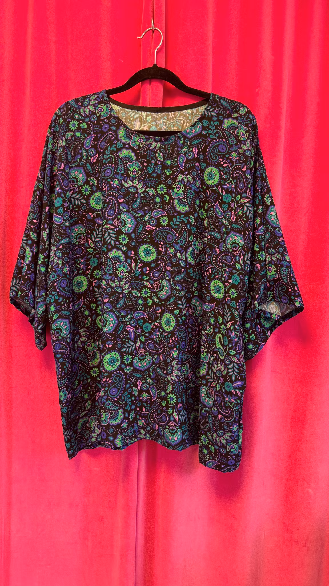 Elin kimono dress paisley pink Kimono tee paisley neon