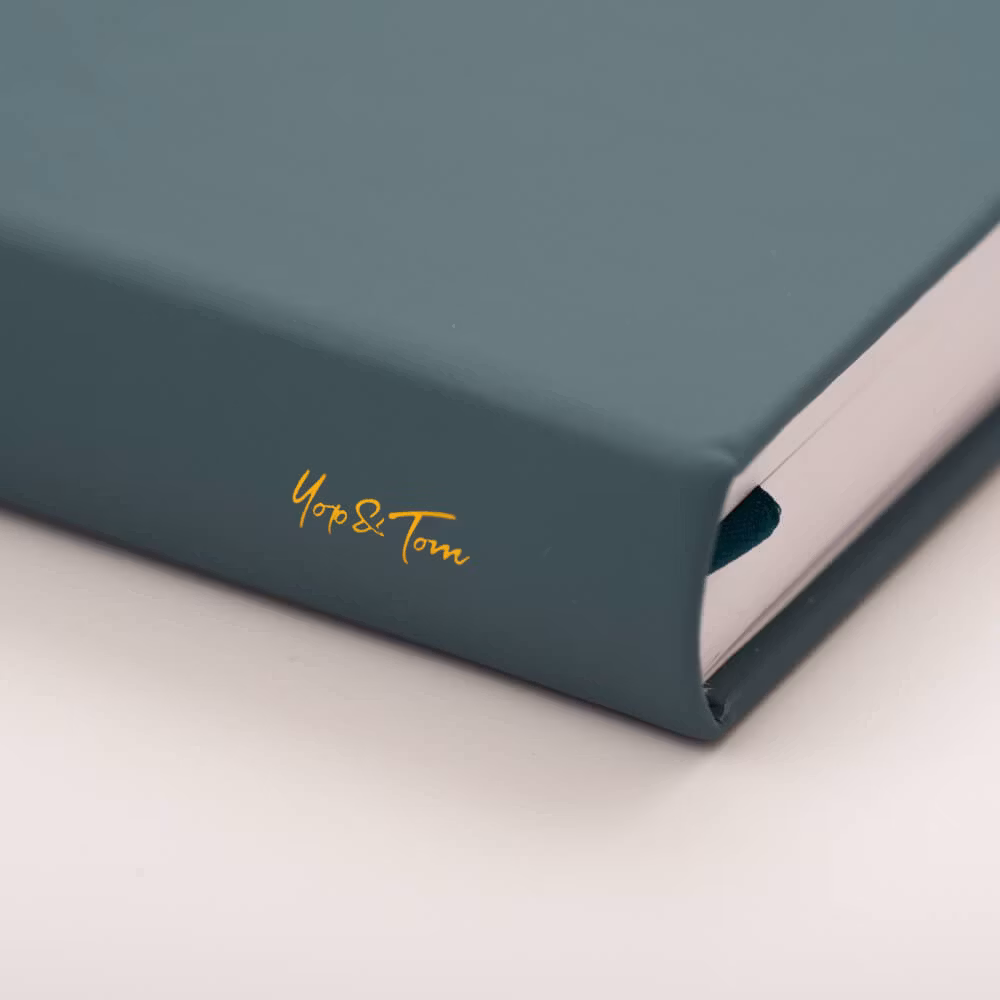 Yop & Tom Dot Grid Journal - Hummingbird Deep Ocean A5