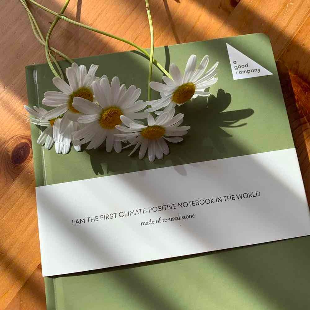 agood company Dotted Notebook - Grass Green A5