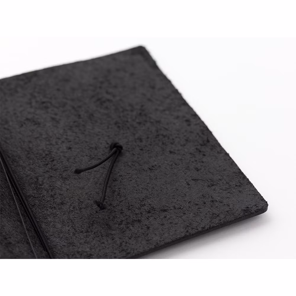 TRAVELER'S Notebook Startkit - (Passport Size) Black