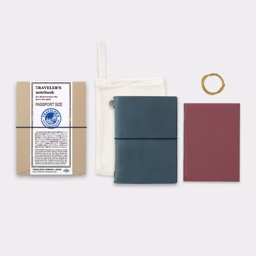 TRAVELER'S Notebook Starter Kit - (Passport Size) Blue