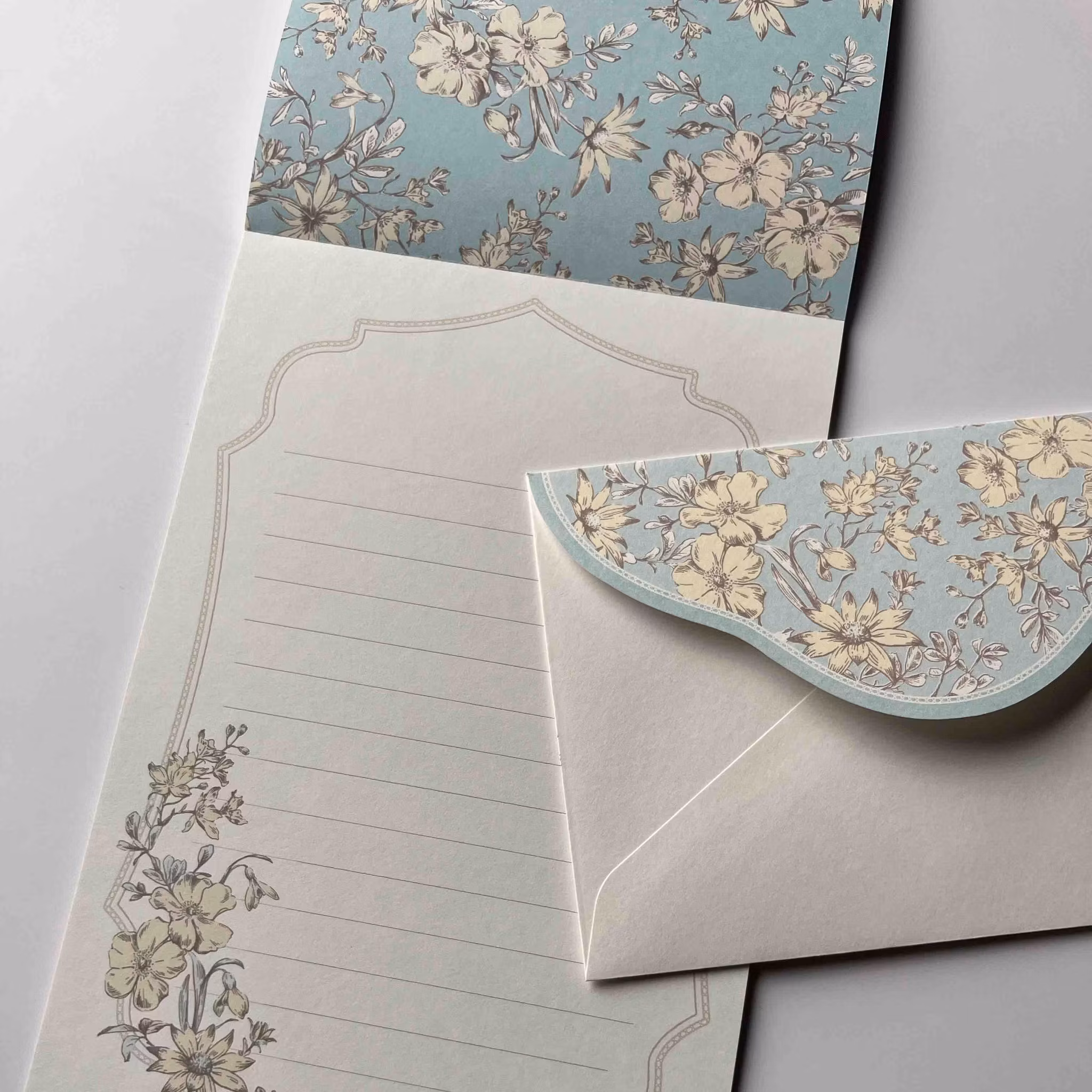 Brevpapper - Prier Blå Blomster