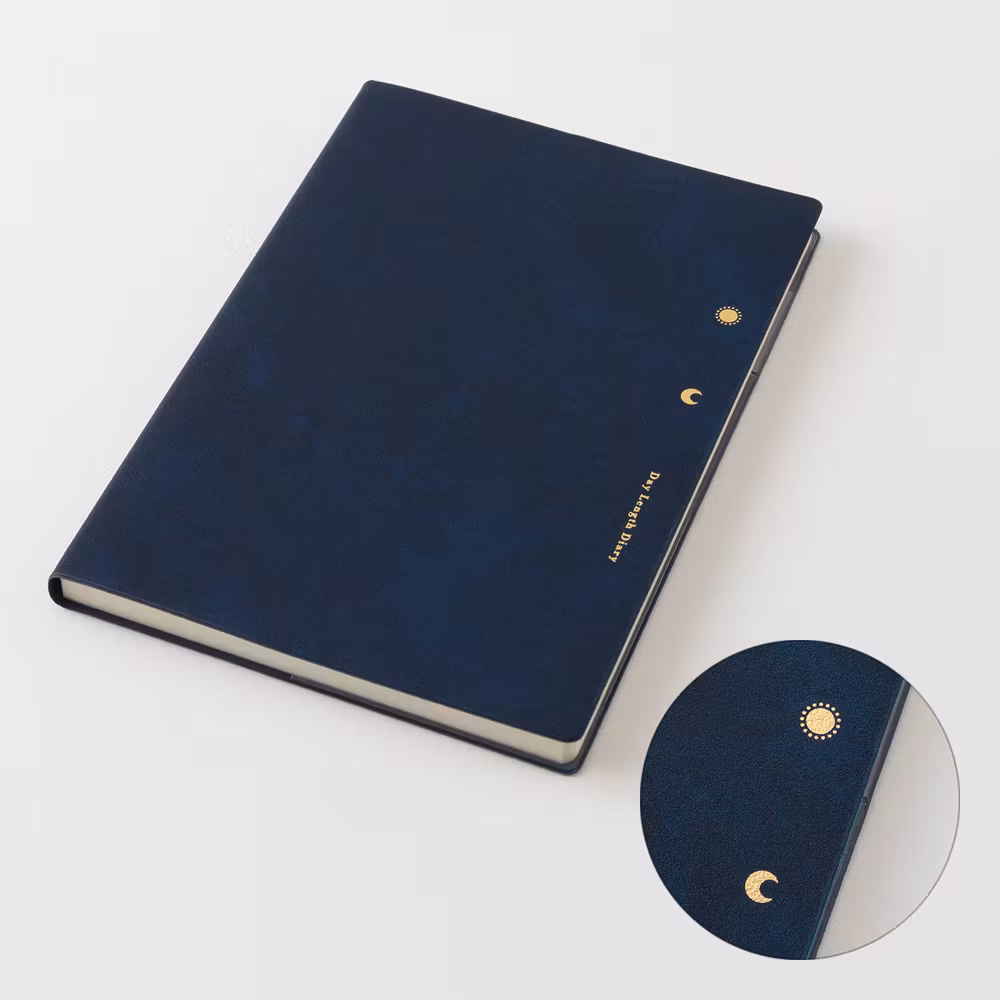 Midori 2027 Gradation Diary Day Length B6 Navy