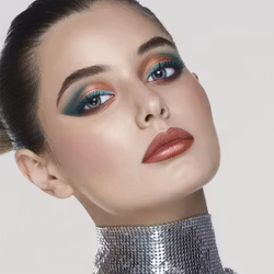 MIA MAKEUP - RESET EYESHADOW PALETTE OUTLANDISH