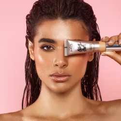 MIA MAKEUP - SILKY SHOT FOUNDATION 30 ML.